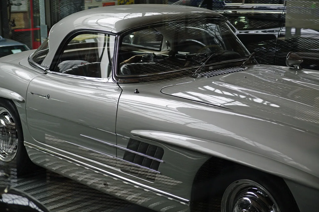 CMC’s 300 SL Roadster: Jaw-Dropping Detail, But What’s Missing Under the Hood?