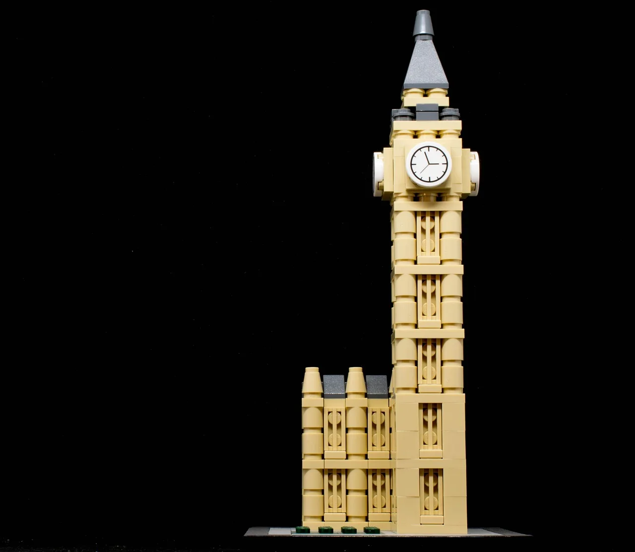 Time’s Ticking: Santoki Reveals Top 10 Finalists in LEGO MOC Clock Contest
