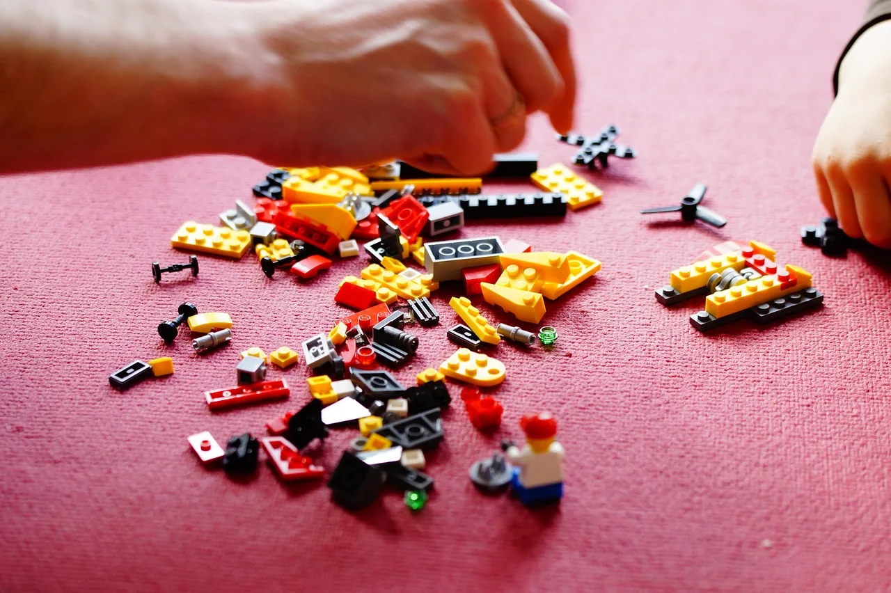 Phone Home with 1,226 Bricks: LEGO Ideas Unveils E.T. the Extra-Terrestrial