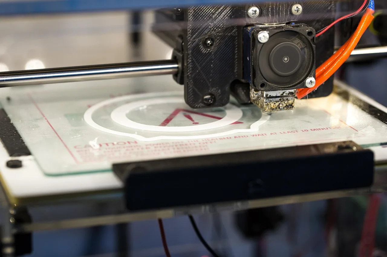 Learn Physics by Building Stuff: New Make: Live Event Spotlights Hands-On Book