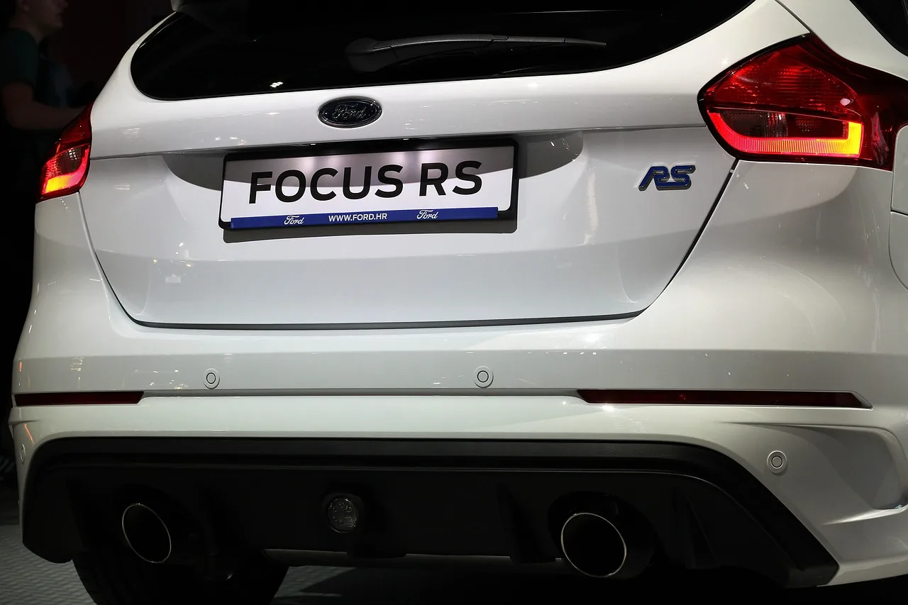 Sun Star Drops a Fully Sealed 1:64 Ford Focus RS in Seven Colors