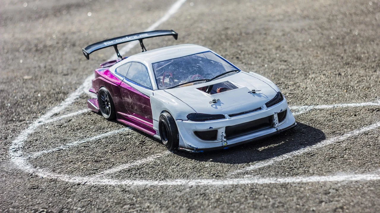 Yokomo Drops Blue Rear ESC Mount for RD & SD Series