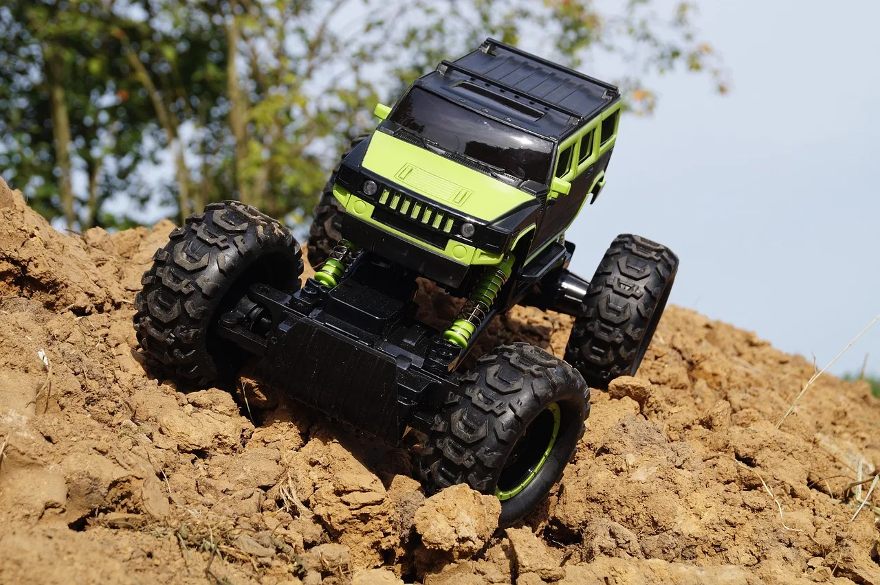 RGT Hobby’s Pioneer V2 Brings Two-Speed Transmission to the 1/10 Rock Crawler Scene