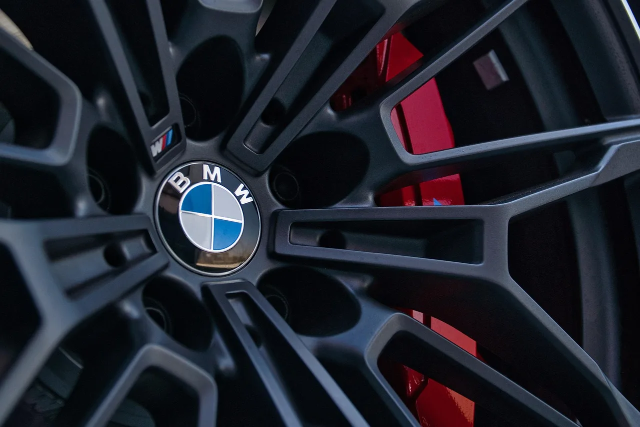 Vanquish Drops Officially Licensed 1.9-Inch Volk TE37XT M-SPEC Beadlock Wheels